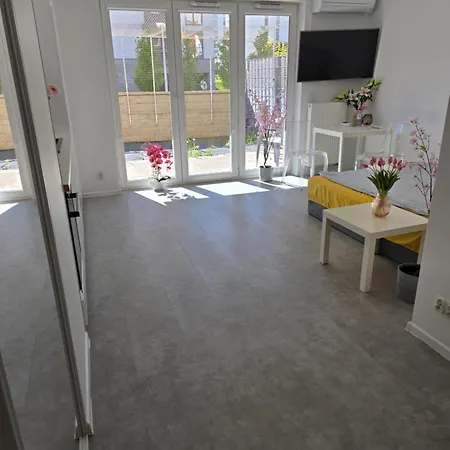 C10 Z Ogrodkiem * לובלין