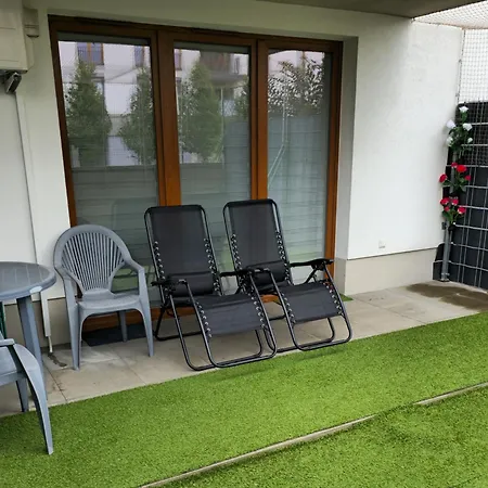 C10 Z Ogrodkiem דירה